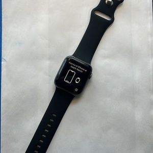 SERIES 4 APPLE WATCH